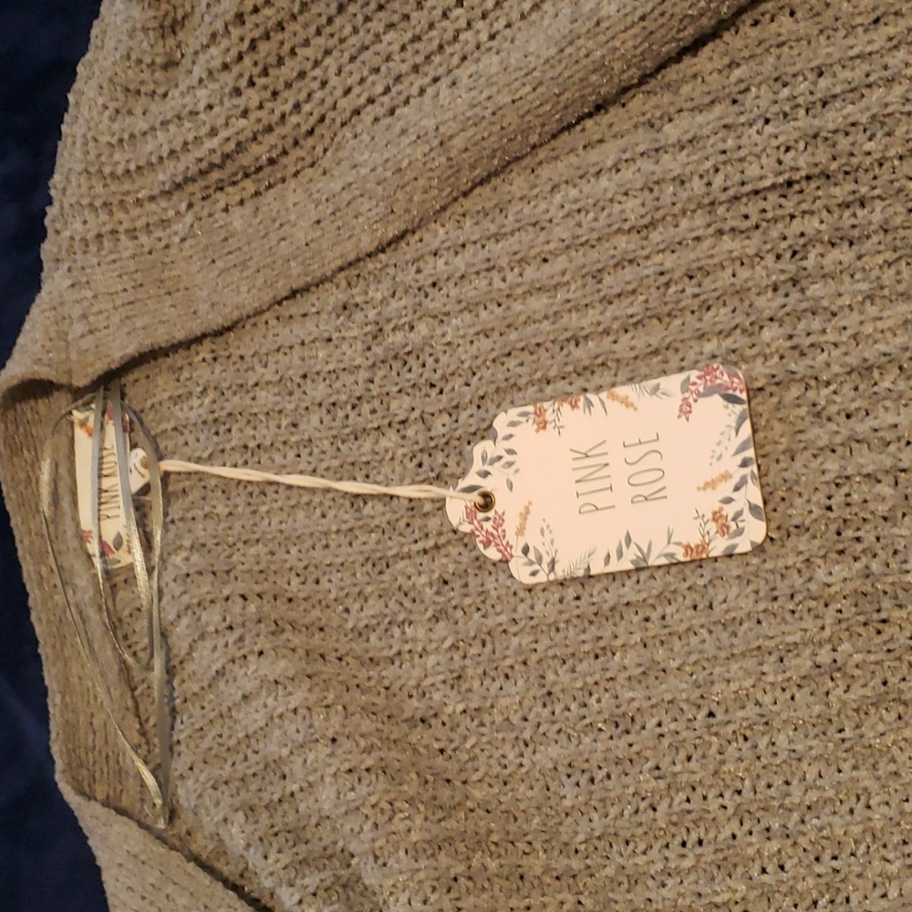 Pink Rose Sweater Size Medium Sage Green - Picture 4 of 4